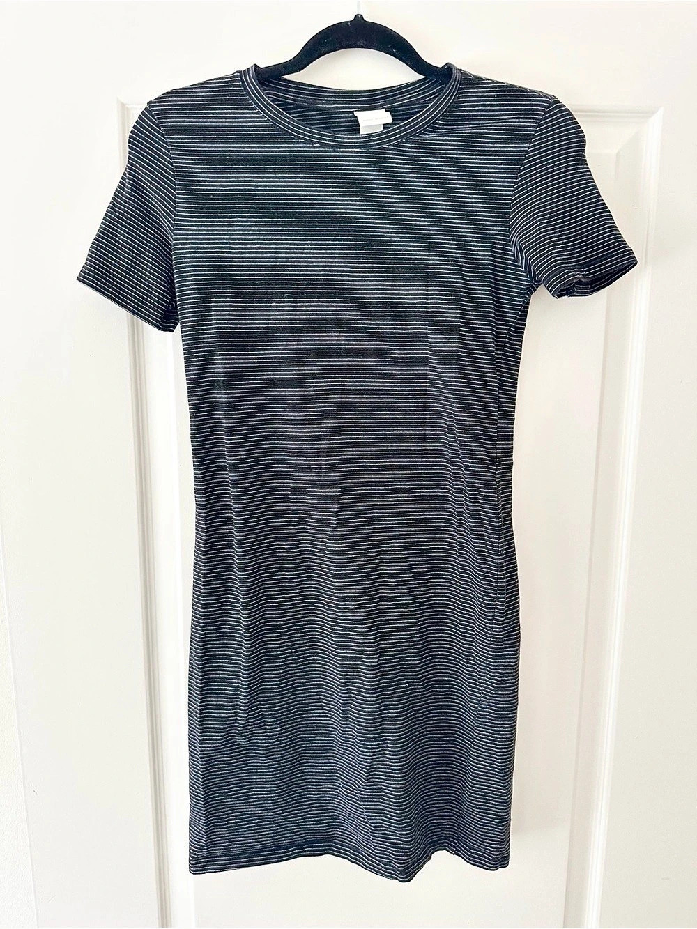 H&M Striped Bodycon Mini Dress in Black & White Size Medium Like New